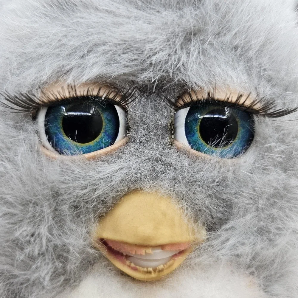 FURBY 2005 Hasbro Tiger 59294 Gray Pink Hair Blue Eyes Tested Works Excellent